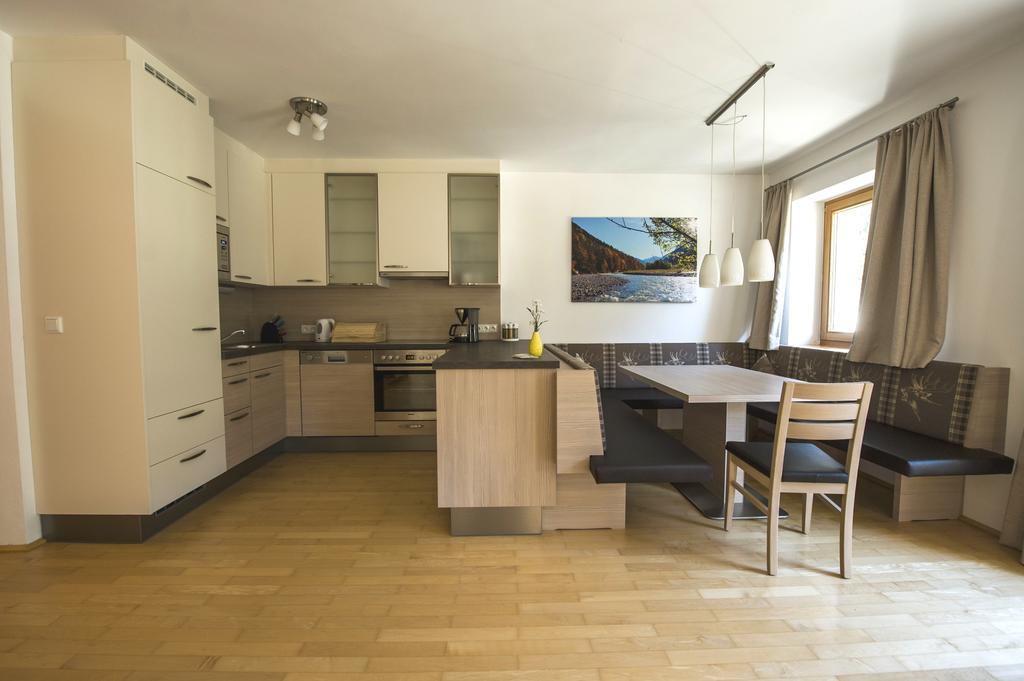 Ferienhaus Am Rohntalbach ヒンターリス エクステリア 写真